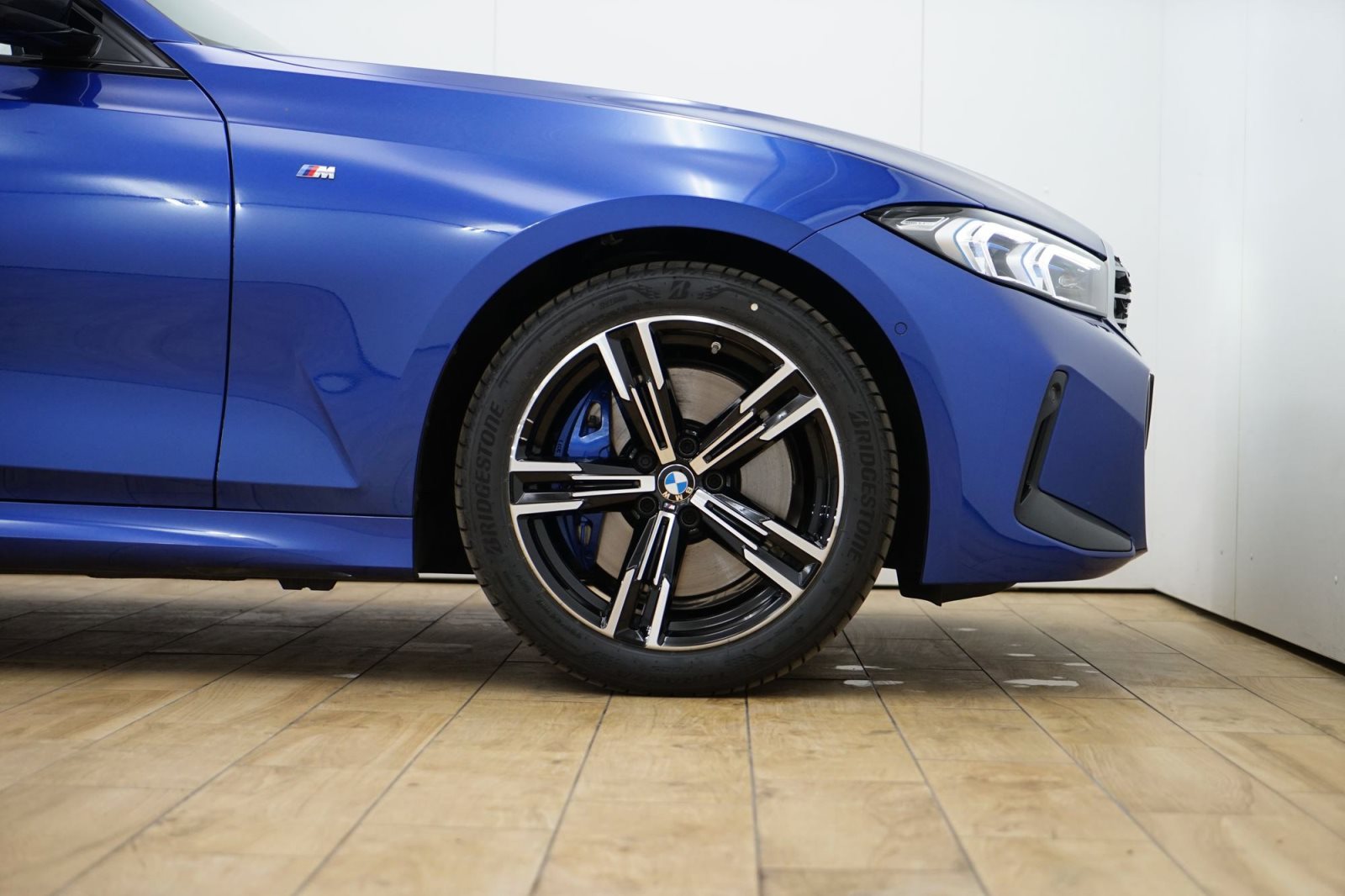 Fahrzeugabbildung BMW M340d xDrive Touring [LC Prof., ACC, 360°, Pano]