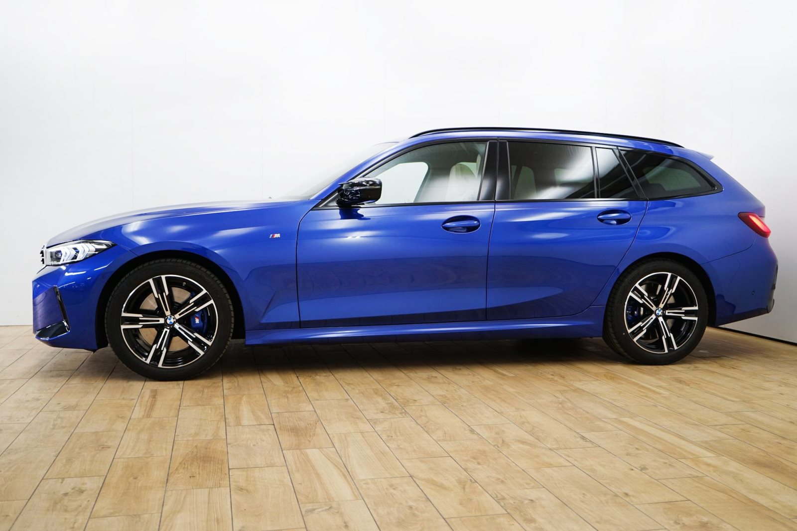 Fahrzeugabbildung BMW M340d xDrive Touring [LC Prof., ACC, 360°, Pano]