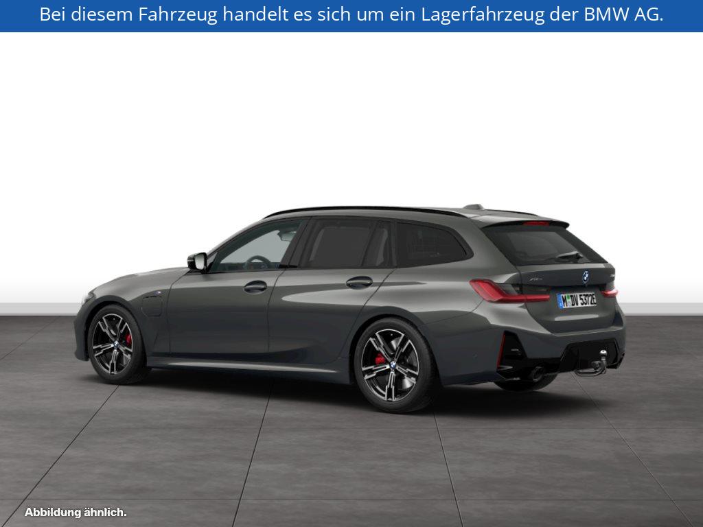 Fahrzeugabbildung BMW 330e xDrive Touring
