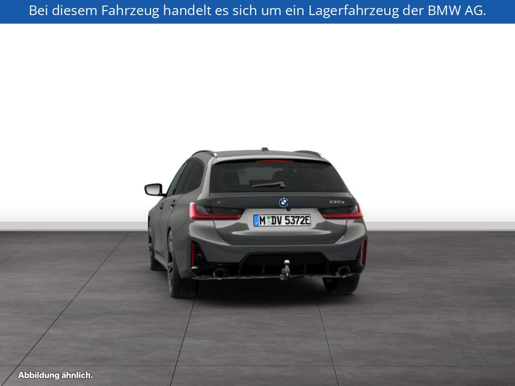 Fahrzeugabbildung BMW 330e xDrive Touring