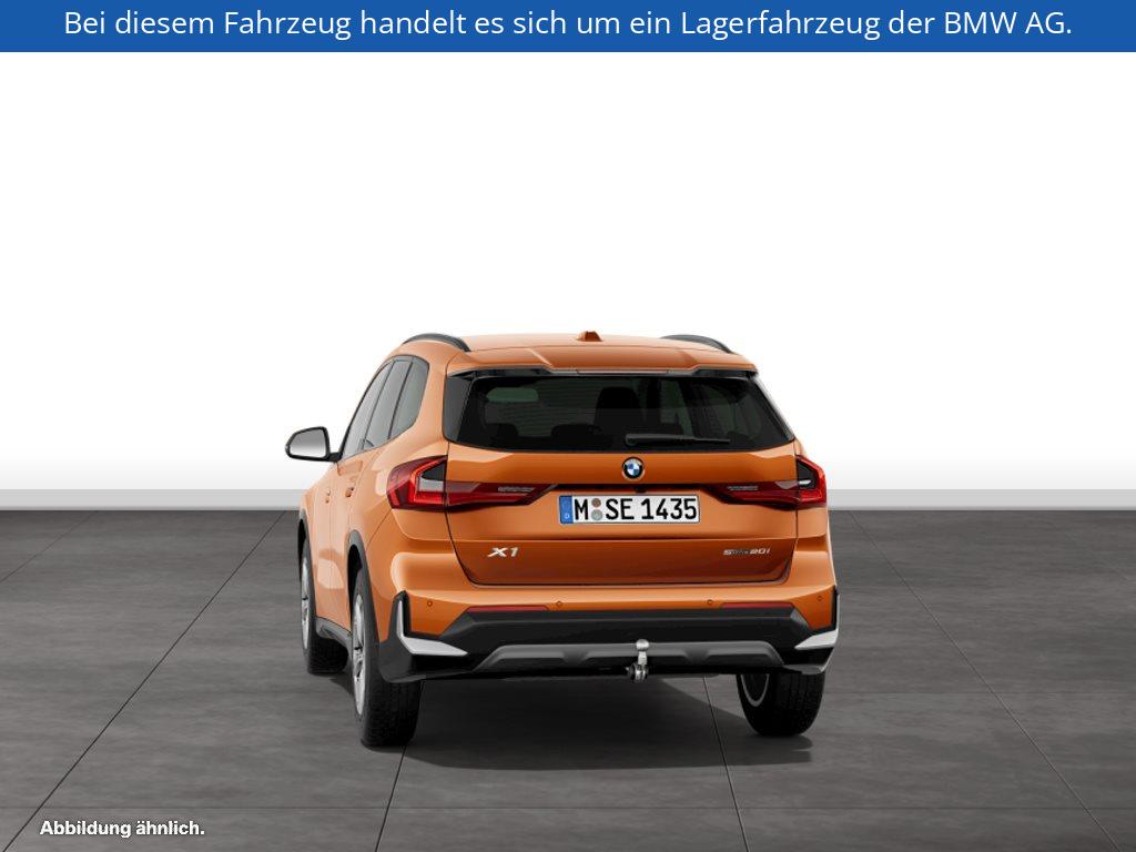 Fahrzeugabbildung BMW X1 sDrive20i