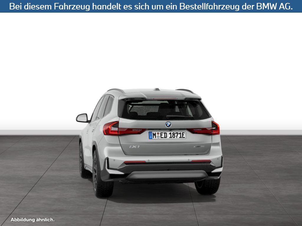 Fahrzeugabbildung BMW iX1 xDrive30