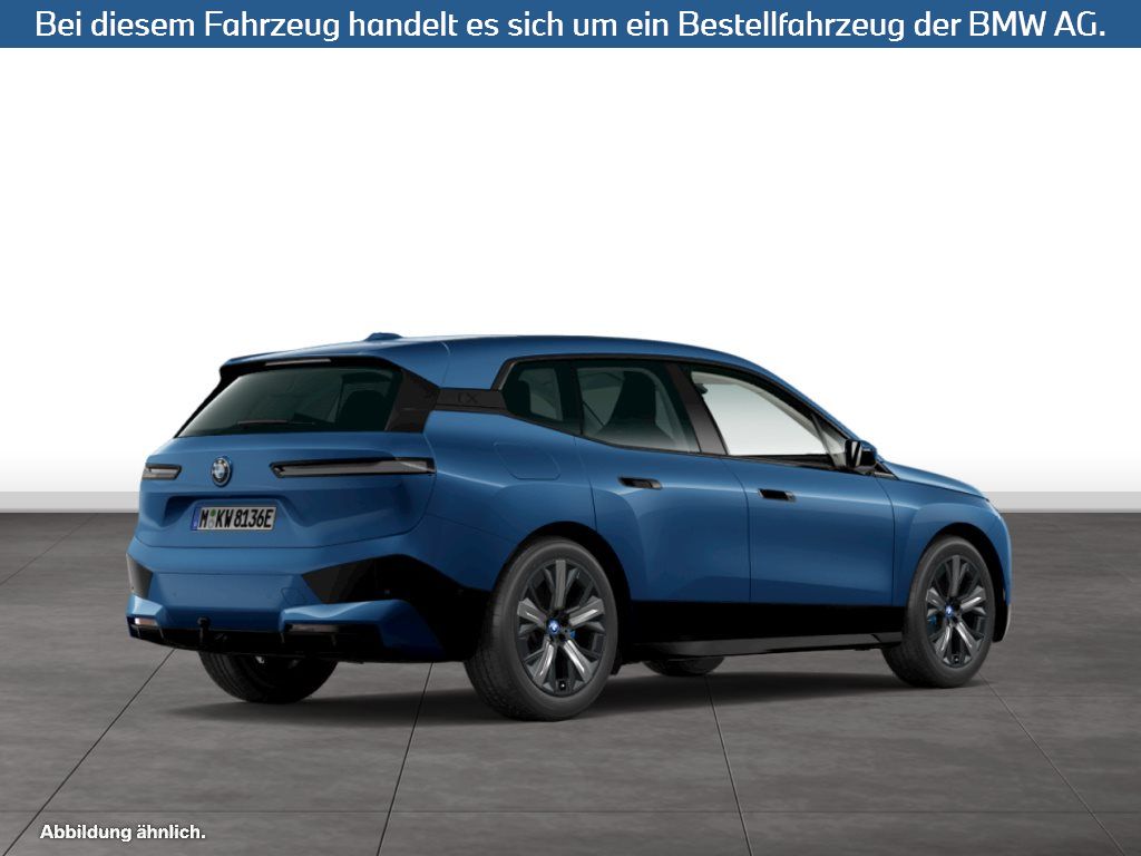 Fahrzeugabbildung BMW iX xDrive40