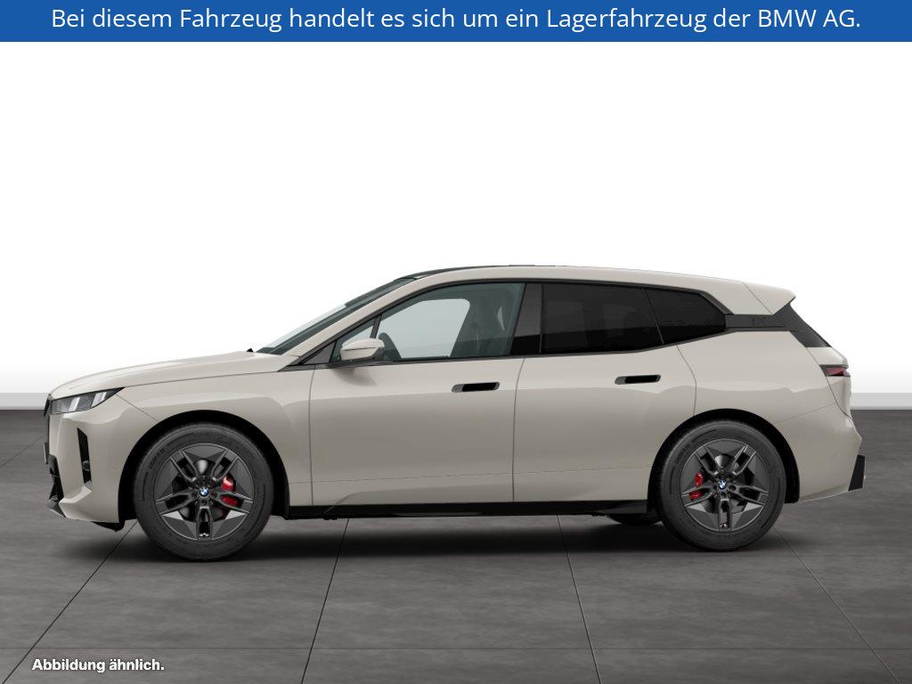 Fahrzeugabbildung BMW iX xDrive60
