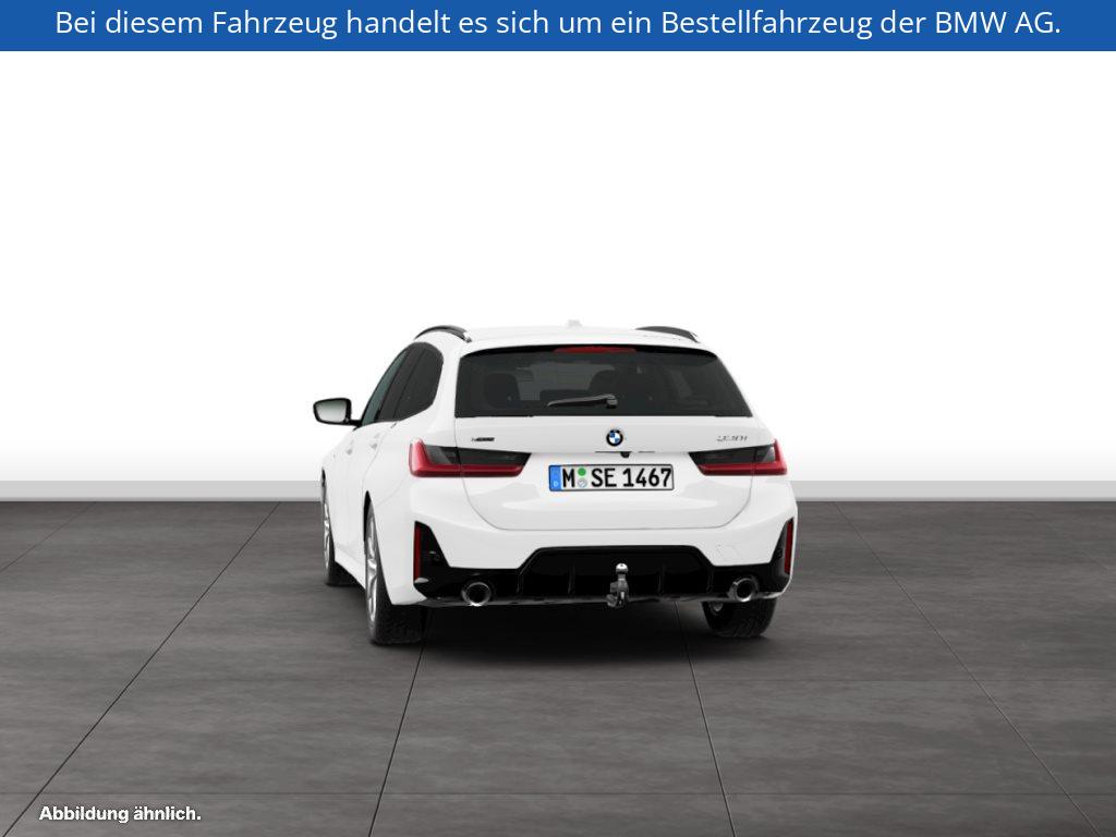 Fahrzeugabbildung BMW 330i xDrive Touring