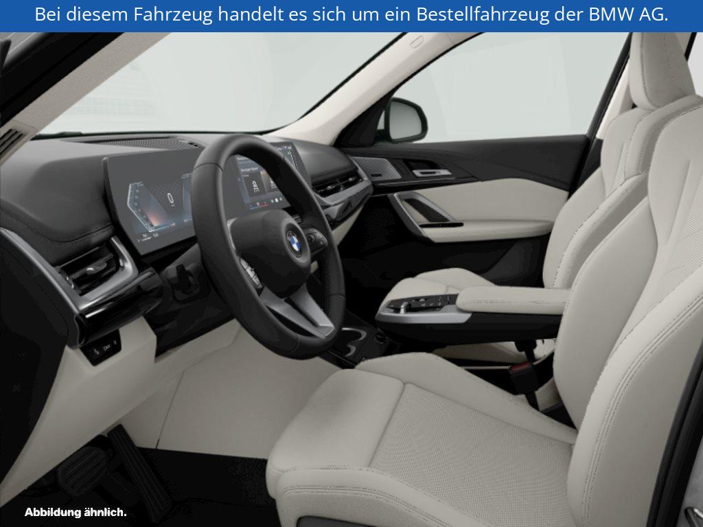 Fahrzeugabbildung BMW X1 sDrive20i