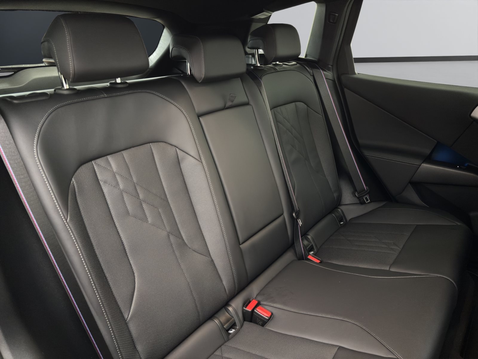 Fahrzeugabbildung BMW X3 40d xDrive [M Sport Pro, HUD, AHK, ACC, Sitze elektr.]