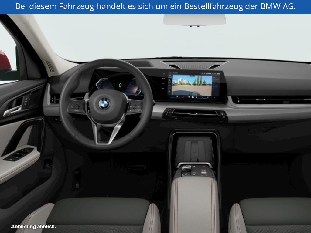 Fahrzeugabbildung BMW X2 sDrive20i