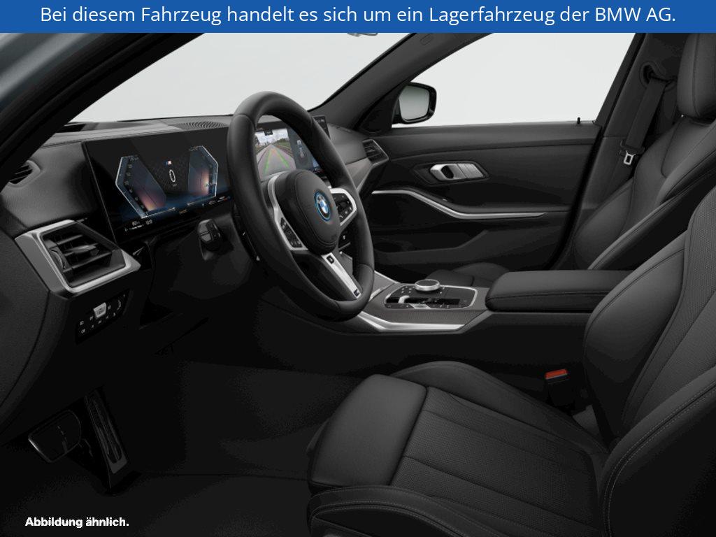 Fahrzeugabbildung BMW 330e xDrive Touring