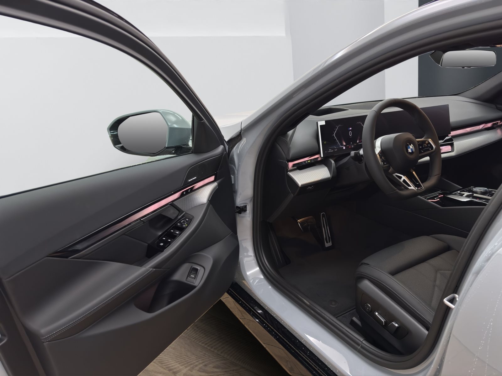 Fahrzeugabbildung BMW 520d xDrive Touring [M Sport Pro, HUD, AHK, ACC, h&k Sound]