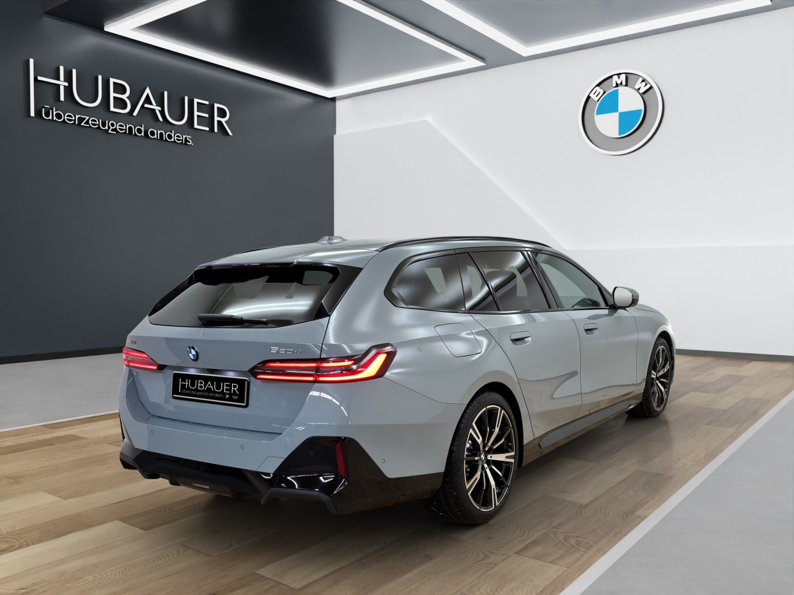 Fahrzeugabbildung BMW 520d xDrive Touring [M Sport Pro, HUD, AHK, ACC, h&k Sound]