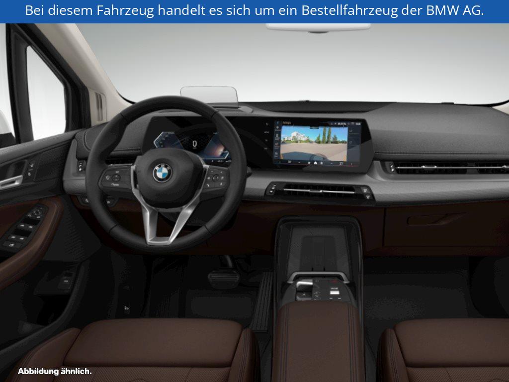 Fahrzeugabbildung BMW 220i Active Tourer