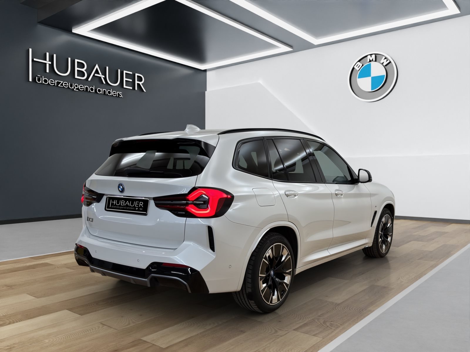 Fahrzeugabbildung BMW iX3 [Impressive, M Sport, HUD, AHK, HK Sound]