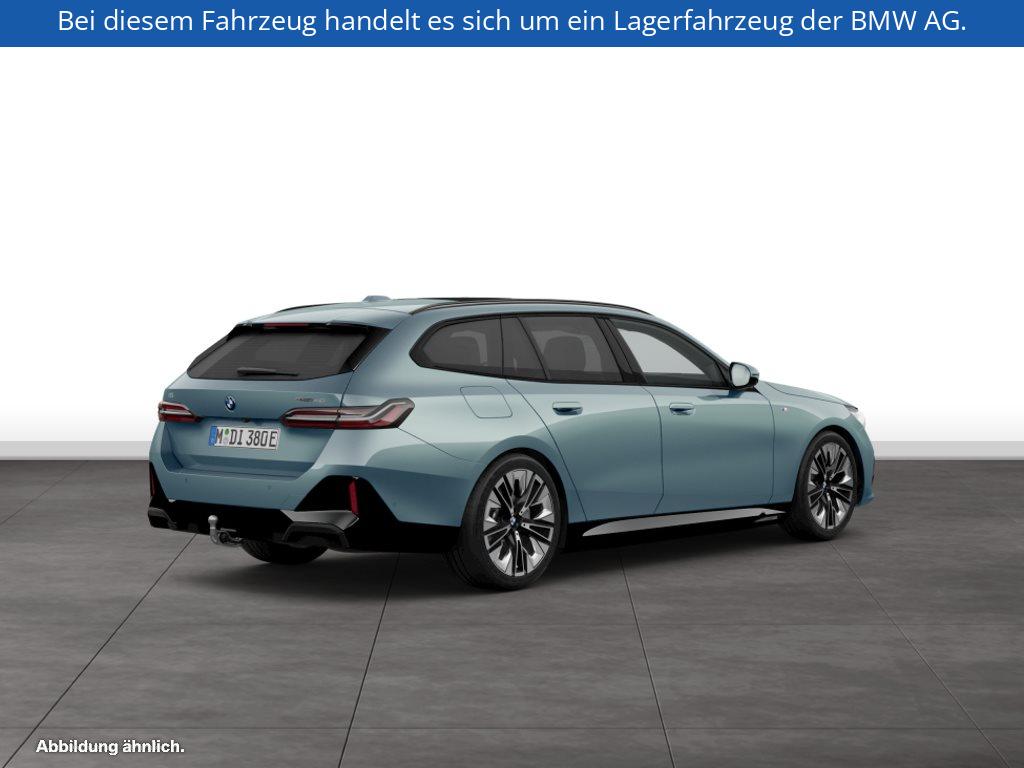 Fahrzeugabbildung BMW i5 eDrive40 Touring