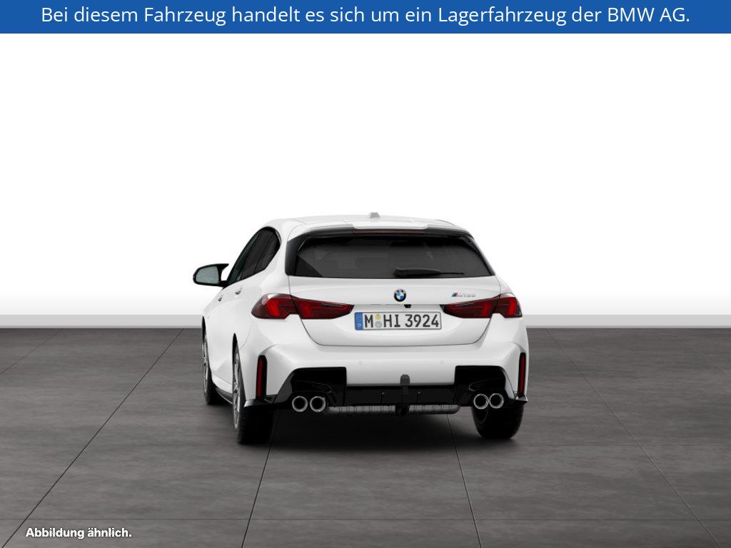 Fahrzeugabbildung BMW M135 xDrive
