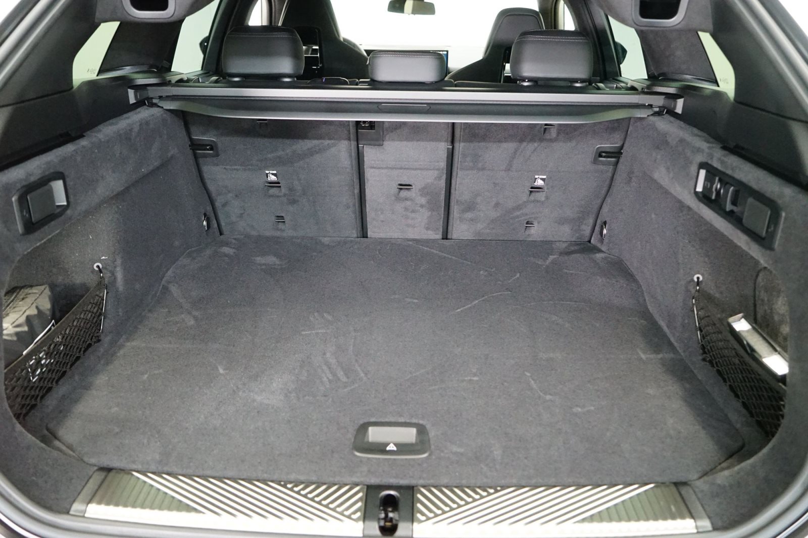 Fahrzeugabbildung BMW M5 Touring [Ultimate Package, HUD, ACC, Carbon Bremse]