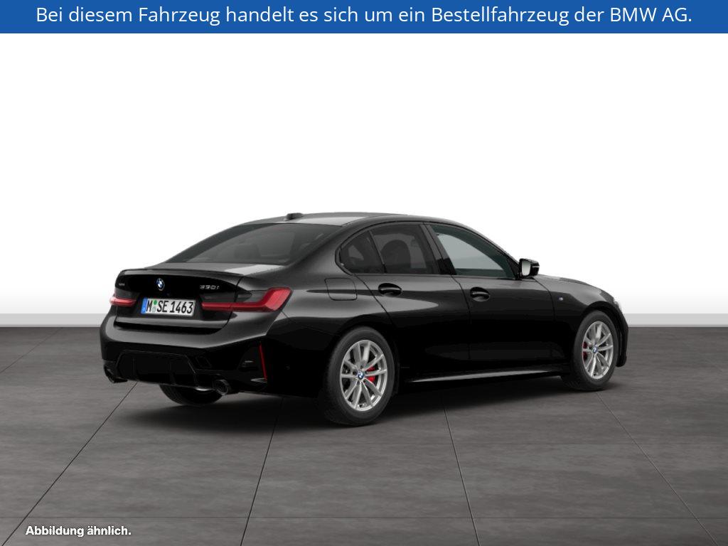 Fahrzeugabbildung BMW 330i xDrive Limousine