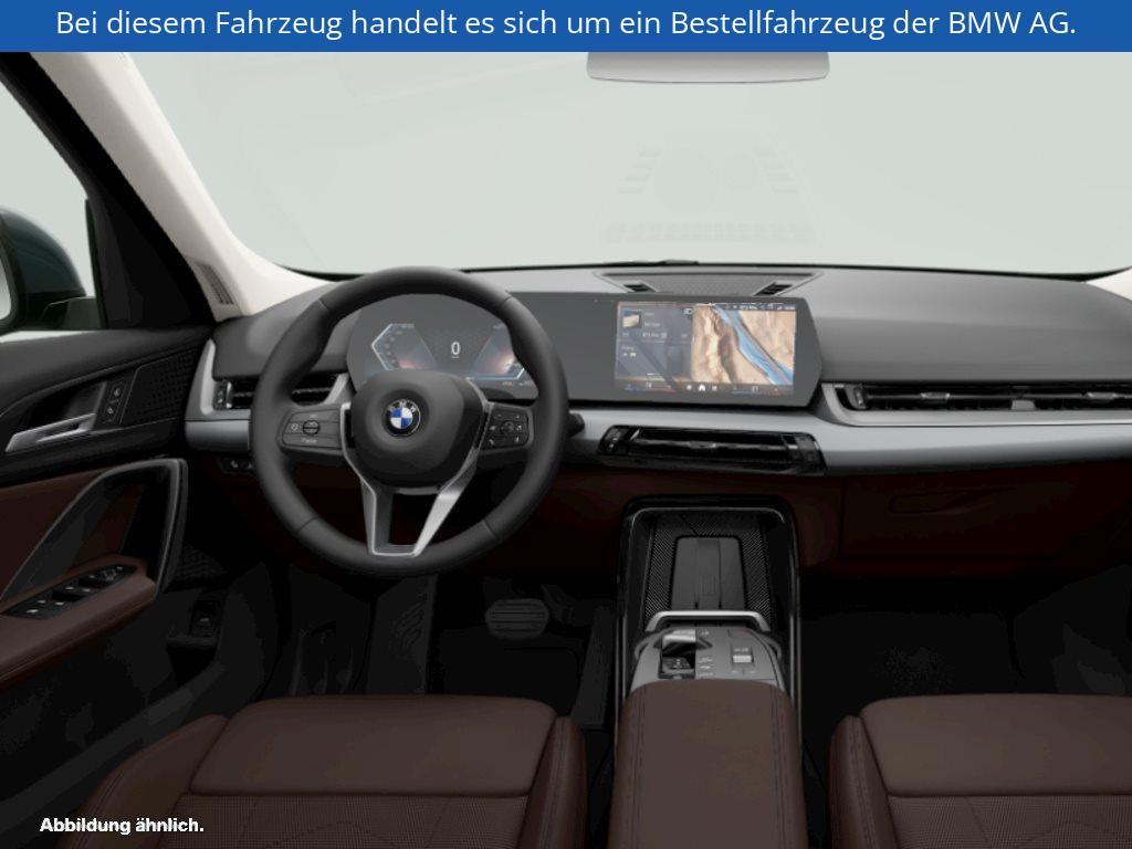Fahrzeugabbildung BMW X1 sDrive20i