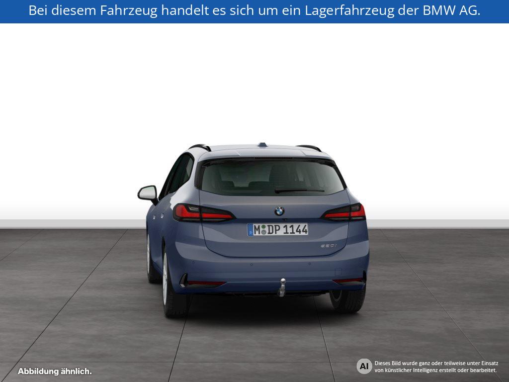 Fahrzeugabbildung BMW 220i Active Tourer