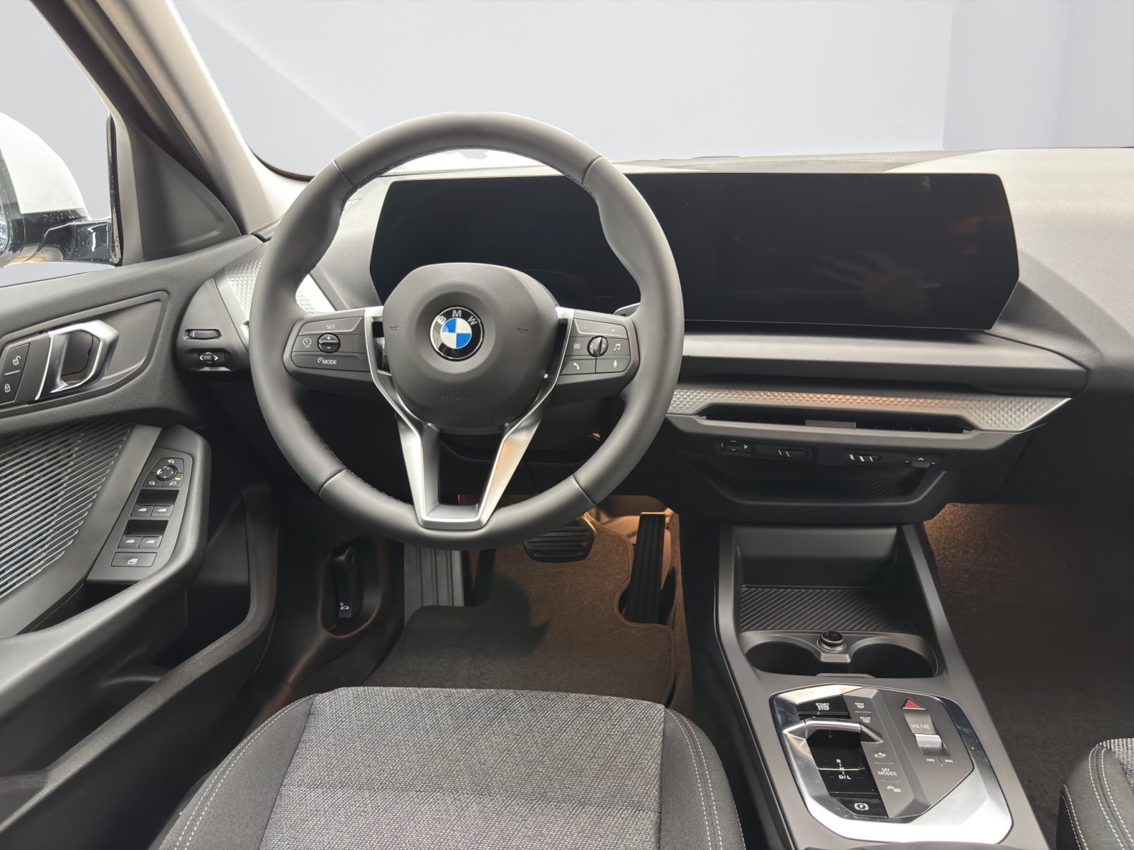 Fahrzeugabbildung BMW 120 [M Sport, Navi, 18 LMR, RFK, SHZ, LED]