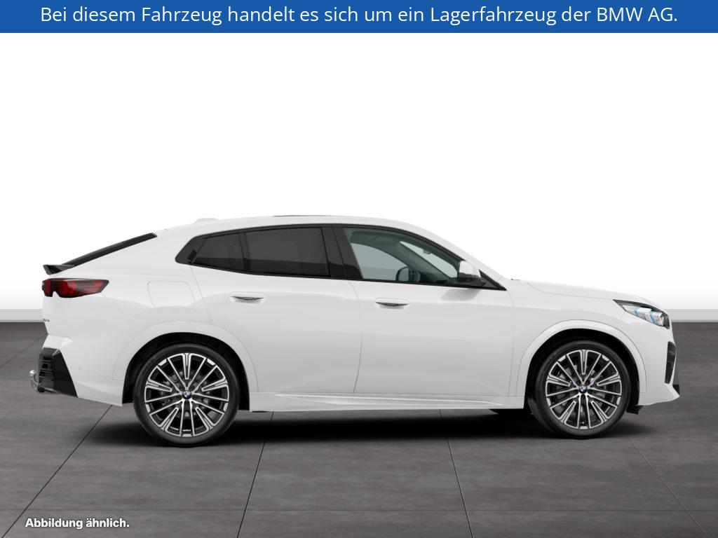Fahrzeugabbildung BMW X2 sDrive20i
