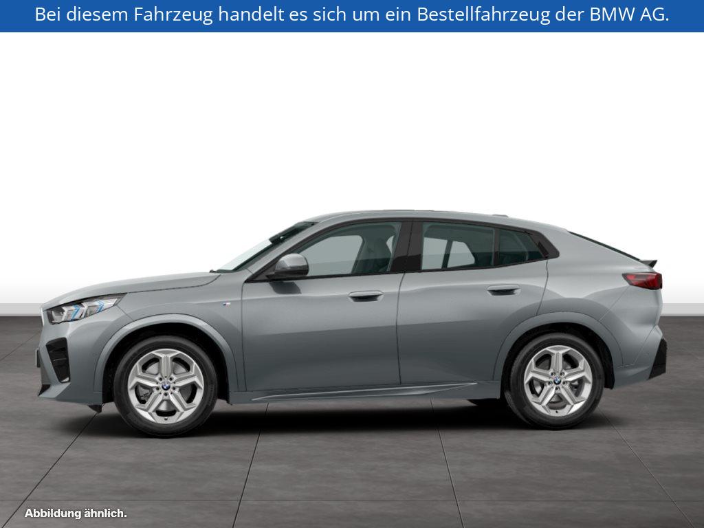 Fahrzeugabbildung BMW X2 sDrive20i