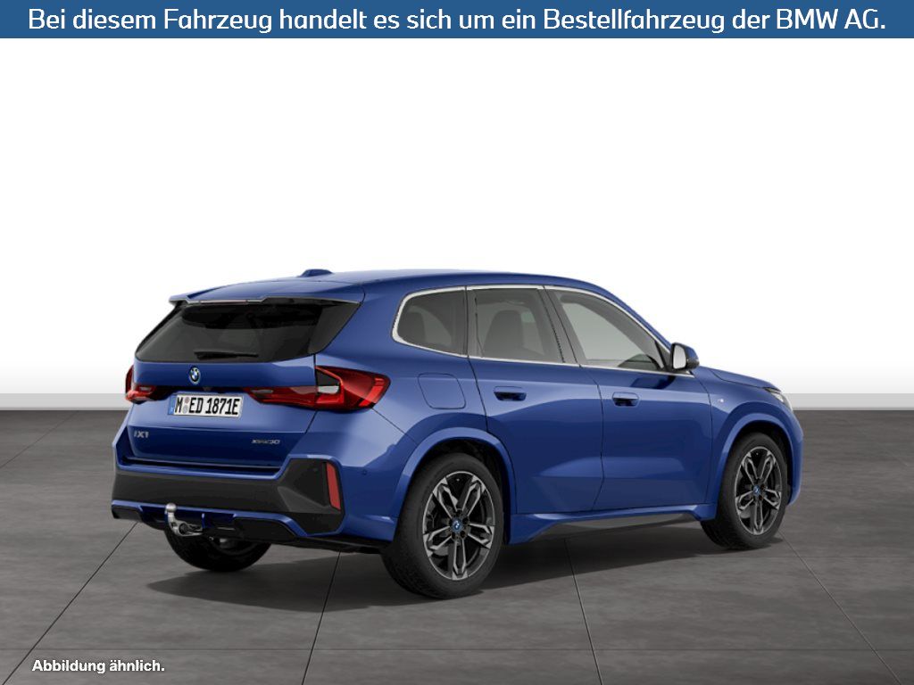 Fahrzeugabbildung BMW iX1 xDrive30