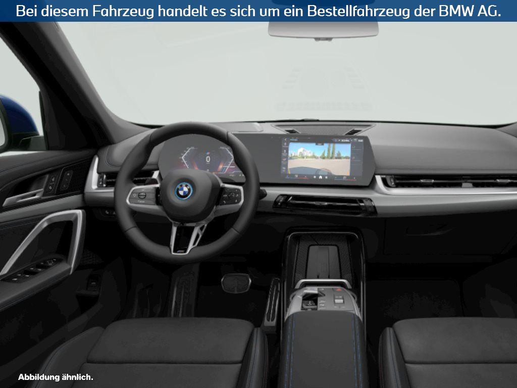 Fahrzeugabbildung BMW iX1 xDrive30