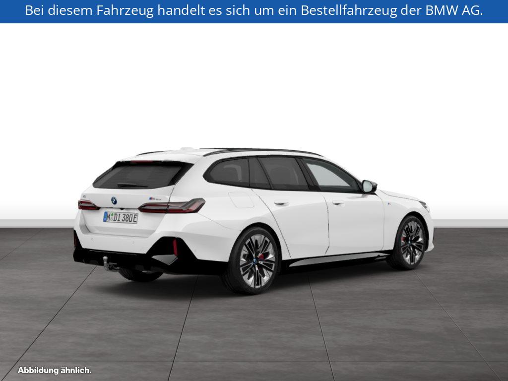 Fahrzeugabbildung BMW i5 M60 xDrive Touring
