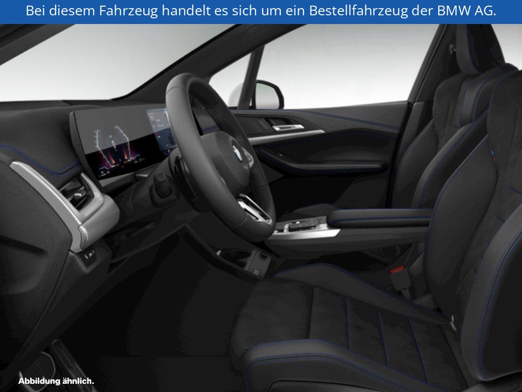 Fahrzeugabbildung BMW 220i Active Tourer