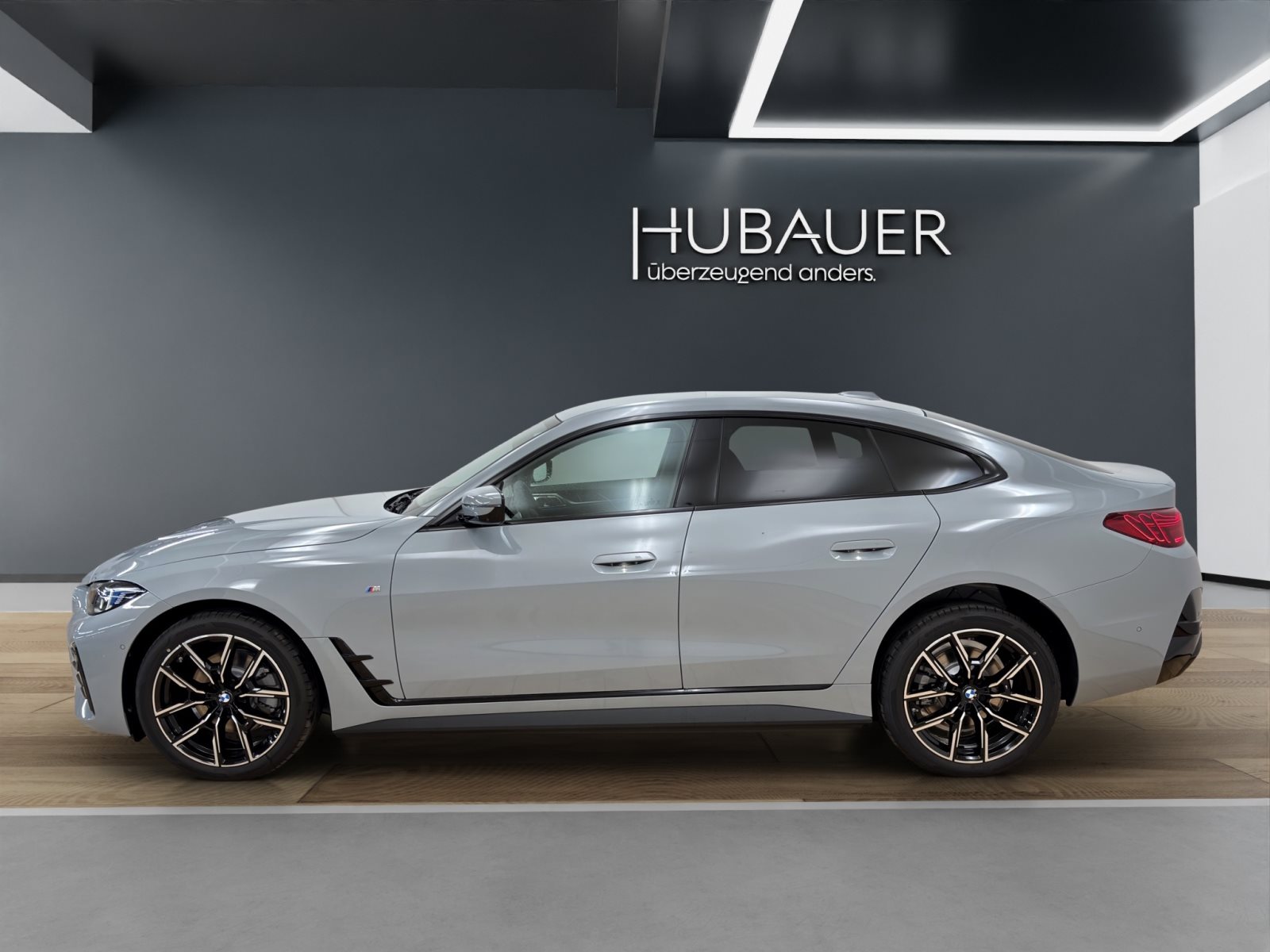 Fahrzeugabbildung BMW i4 eDrive40 [M Sport, HUD, AHK, ACC, RFK, 19 LMR]