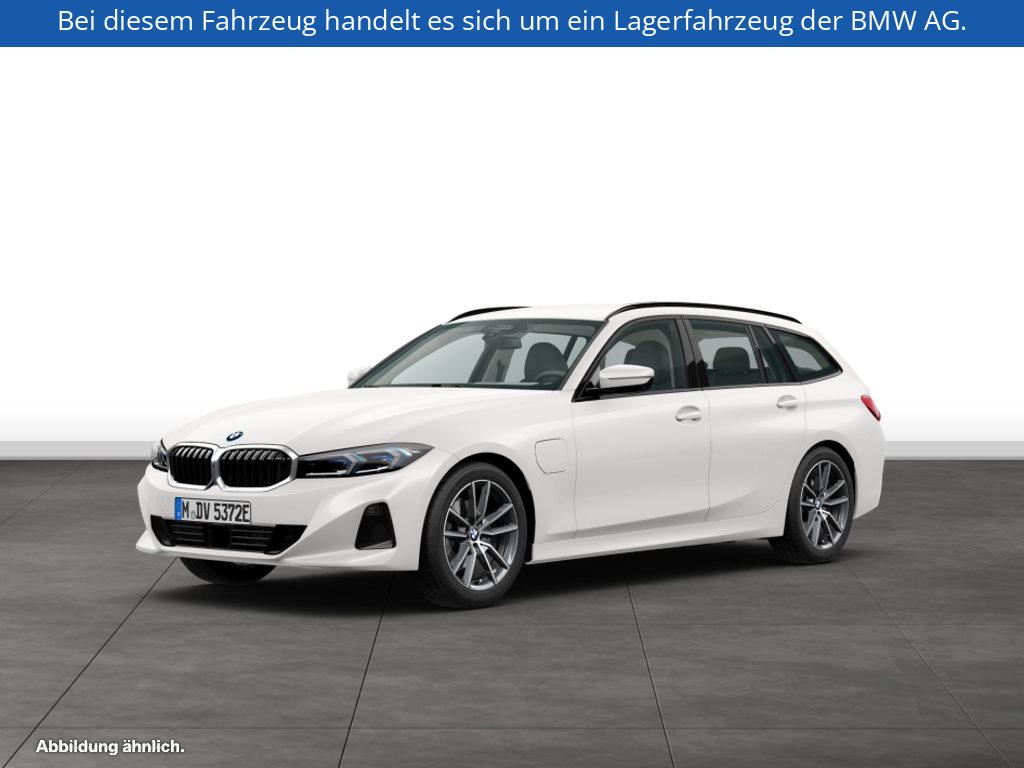 BMW 330e Touring