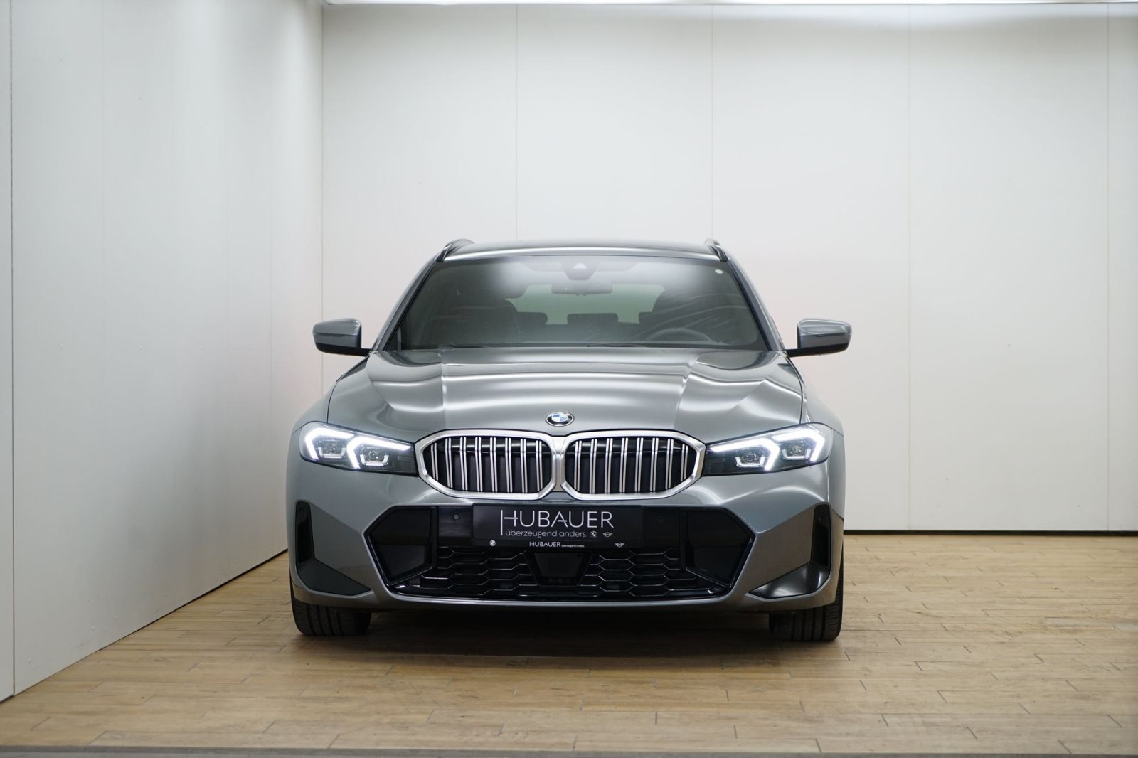 Fahrzeugabbildung BMW 320d Touring [M Sport, LC+, ACC, RFK, AHK, HiFi]