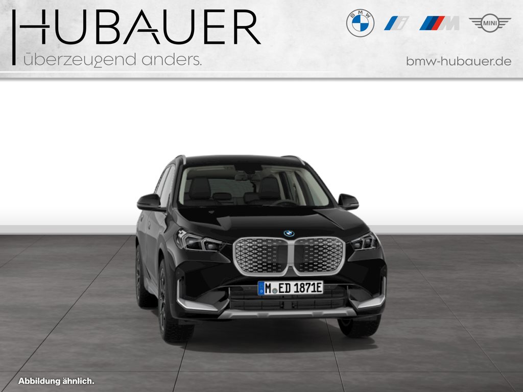 Fahrzeugabbildung BMW iX1 eDrive20 [xLine, AHK, ACC, RFK, 19 LMR, LED, SHZ]