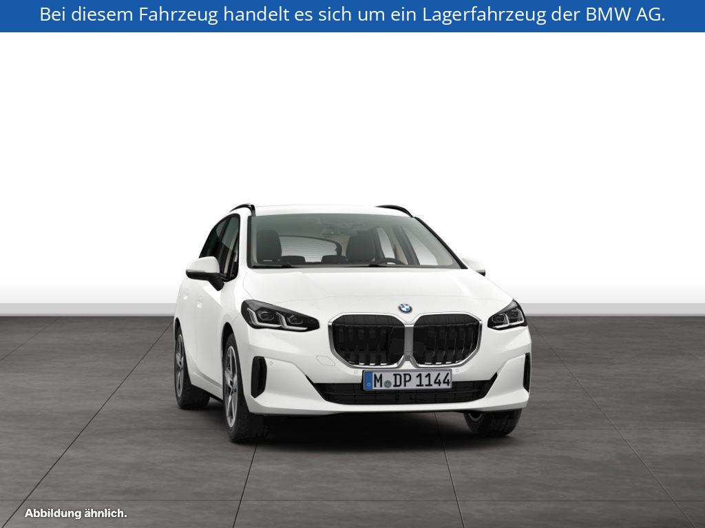 Fahrzeugabbildung BMW 220i Active Tourer