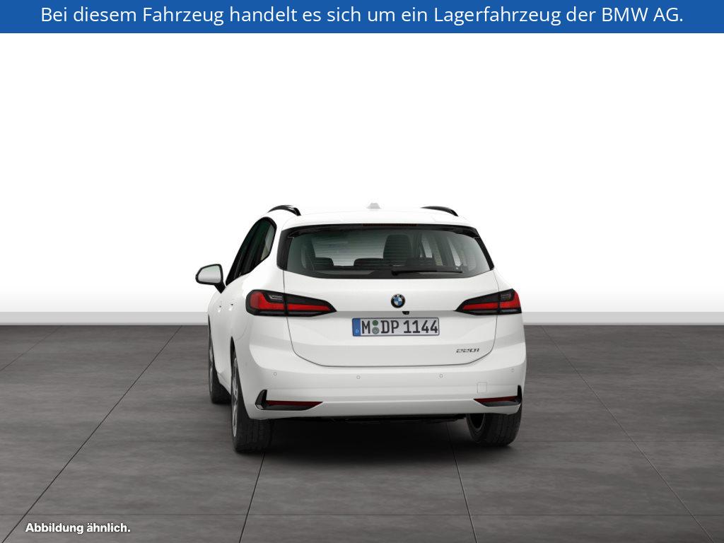 Fahrzeugabbildung BMW 220i Active Tourer