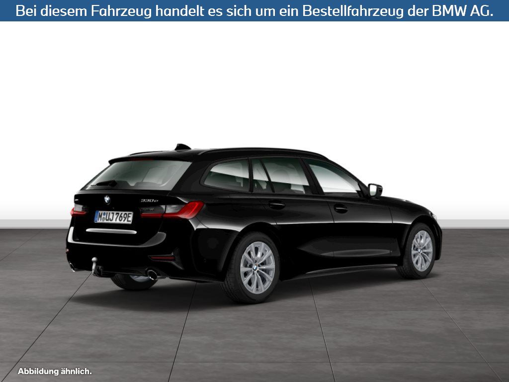 Fahrzeugabbildung BMW 330e xDrive Touring