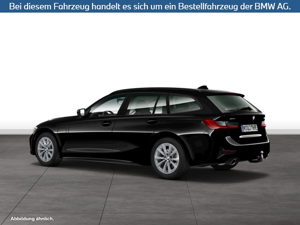 Fahrzeugabbildung BMW 330e xDrive Touring
