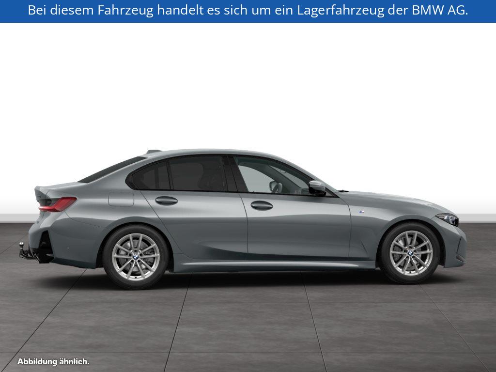 Fahrzeugabbildung BMW 330i xDrive Limousine