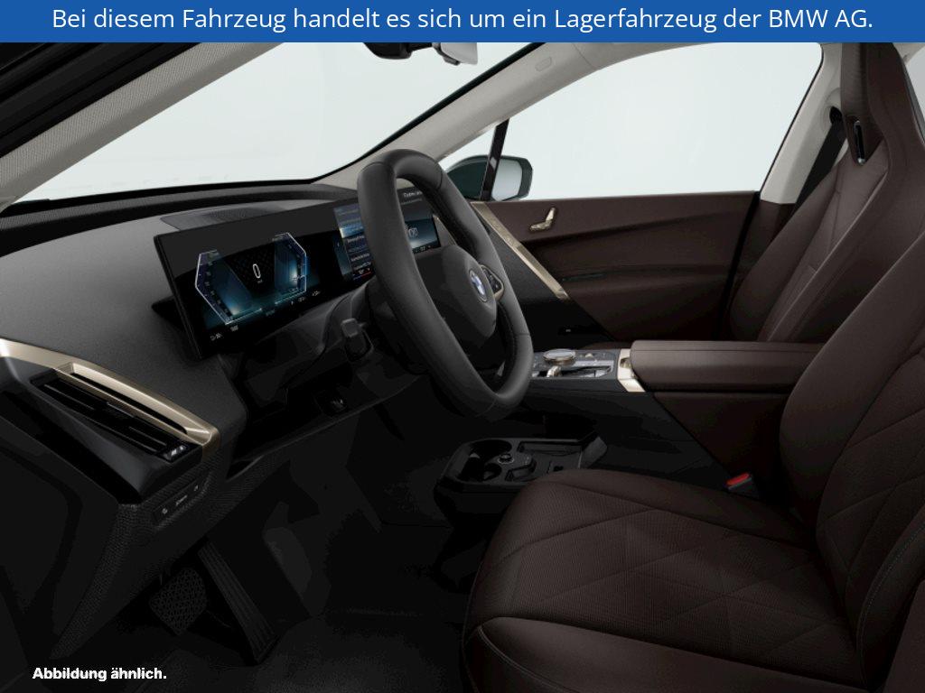 Fahrzeugabbildung BMW iX xDrive60