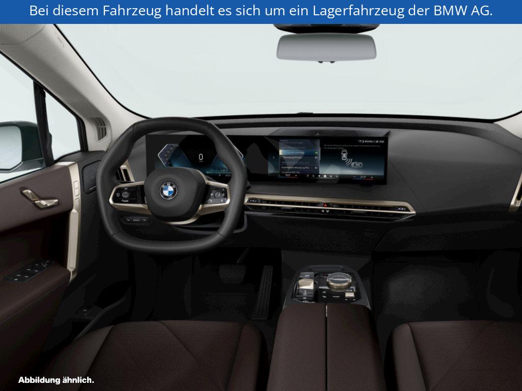Fahrzeugabbildung BMW iX xDrive60