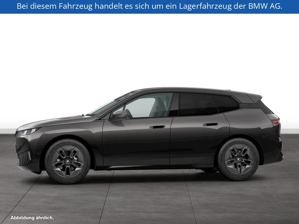 Fahrzeugabbildung BMW iX xDrive60