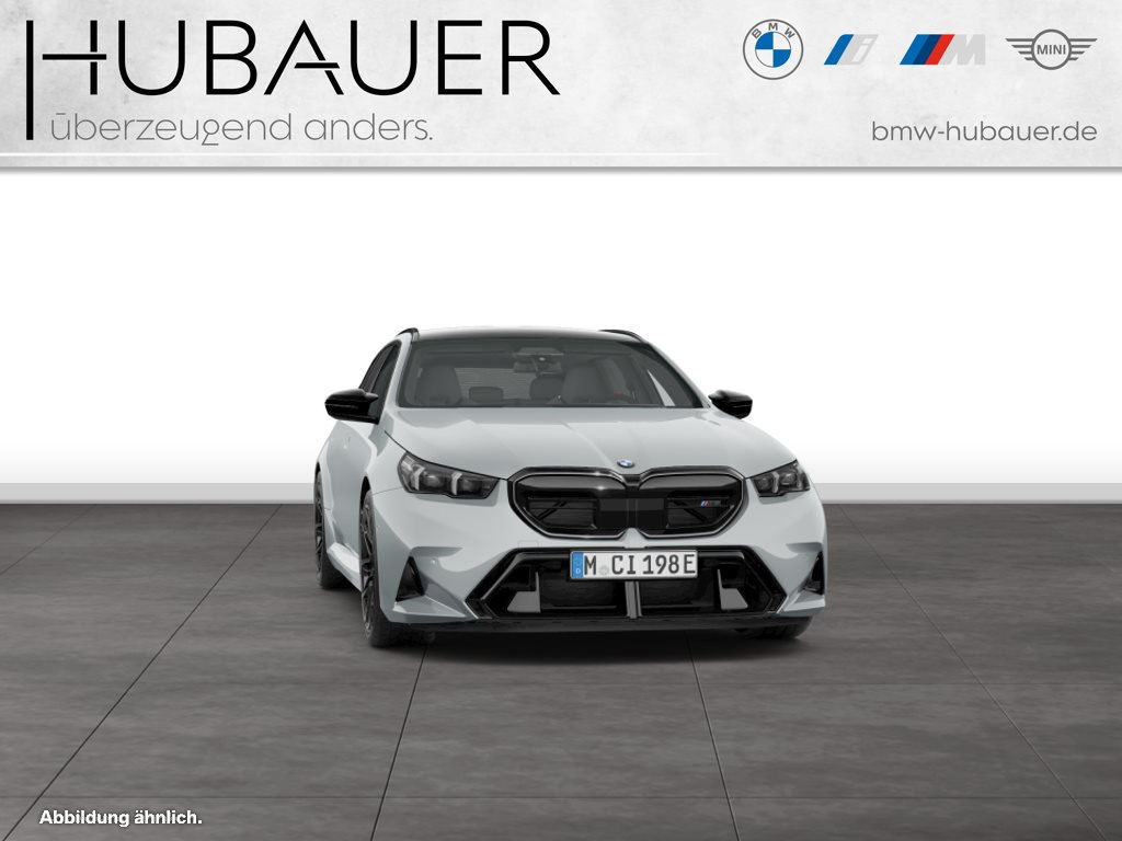 Fahrzeugabbildung BMW M5 Touring [HUD, AHK, ACC, B&W Sound, RFK]