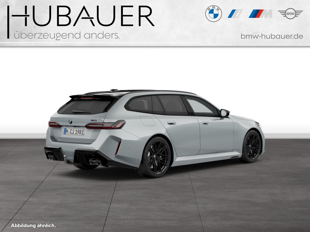 Fahrzeugabbildung BMW M5 Touring [HUD, AHK, ACC, B&W Sound, RFK]
