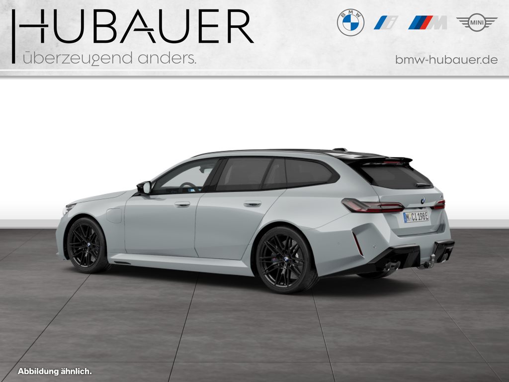 Fahrzeugabbildung BMW M5 Touring [HUD, AHK, ACC, B&W Sound, RFK]