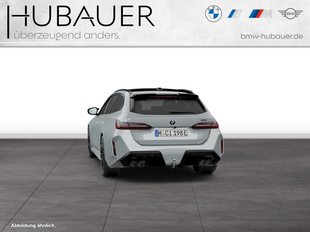 Fahrzeugabbildung BMW M5 Touring [HUD, AHK, ACC, B&W Sound, RFK]