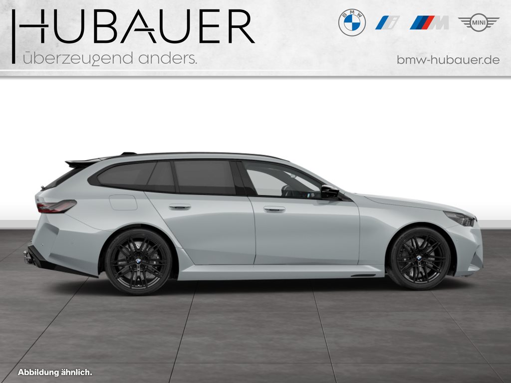 Fahrzeugabbildung BMW M5 Touring [HUD, AHK, ACC, B&W Sound, RFK]
