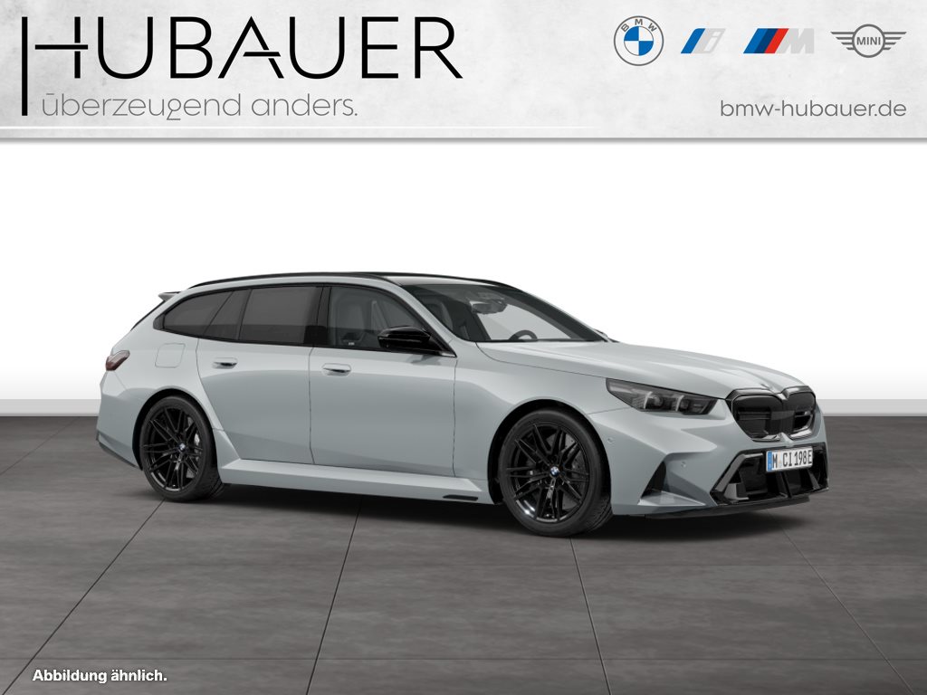 Fahrzeugabbildung BMW M5 Touring [HUD, AHK, ACC, B&W Sound, RFK]