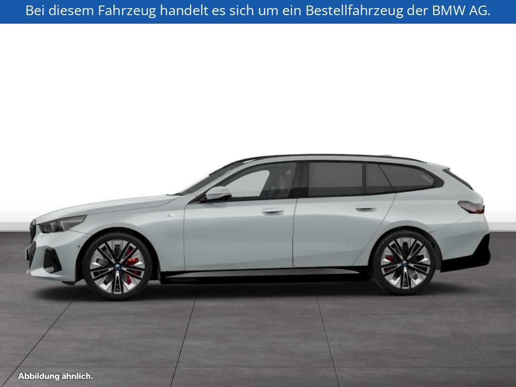 Fahrzeugabbildung BMW i5 eDrive40 Touring