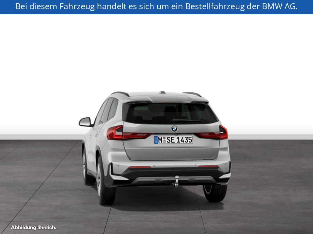 Fahrzeugabbildung BMW X1 sDrive20i